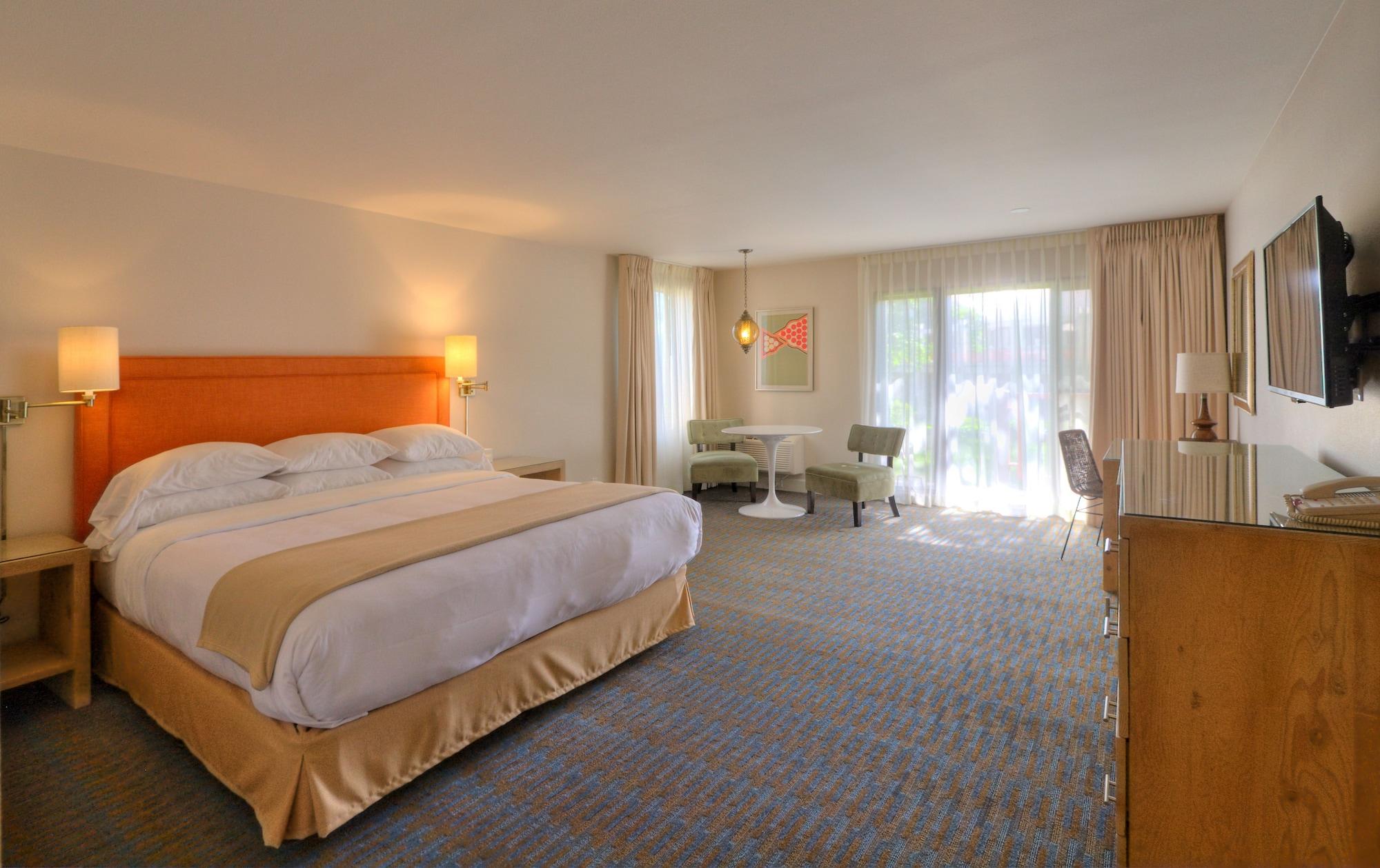 Ashland Hills Hotel & Suites Екстериор снимка